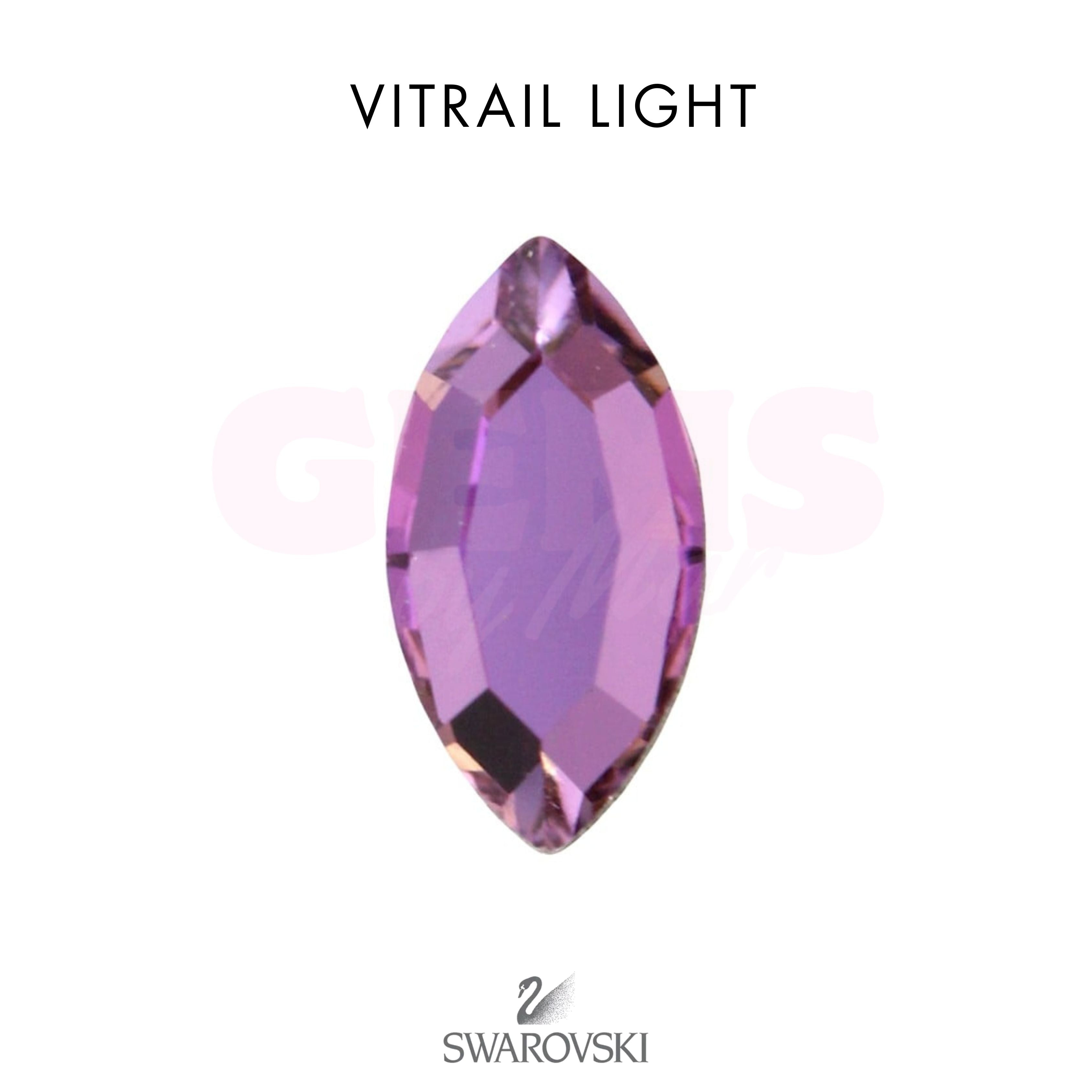 SWAROVSKI® Navette Vitrail Light